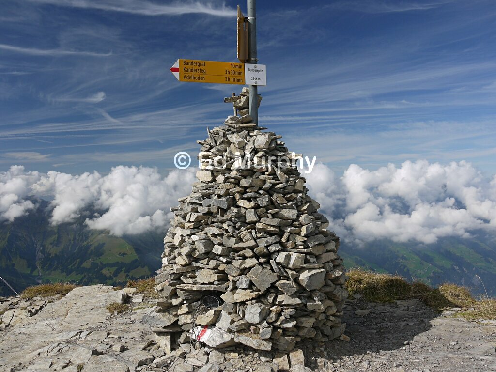 Summit cairn on the Bunderspitz