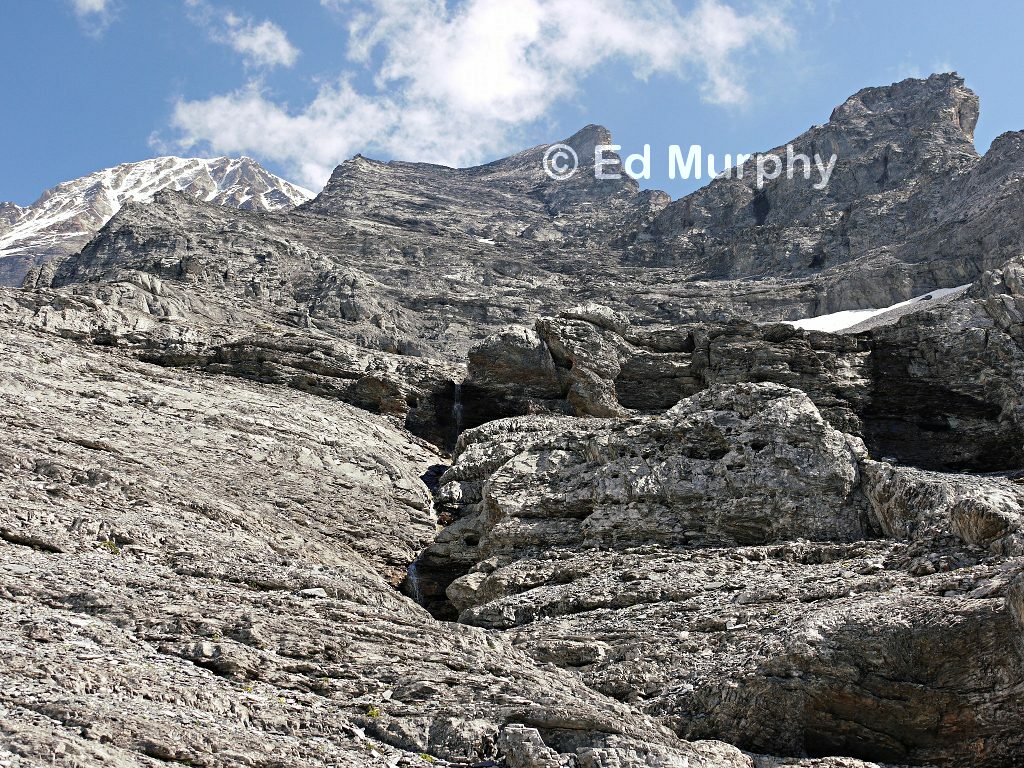 The ascent to the Guggi Hut, just visible on the promontory at the upper right