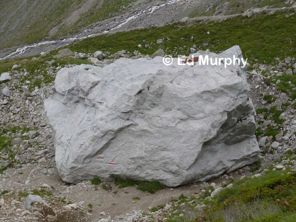 A Gasterntal boulder with facilities