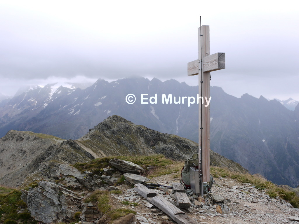 The summit of the Niwen, with crosses Mk. I and II