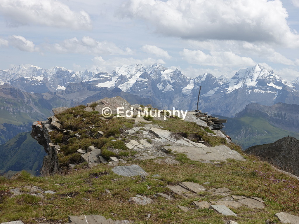 The Männliflue's summit and the Bernese Oberland